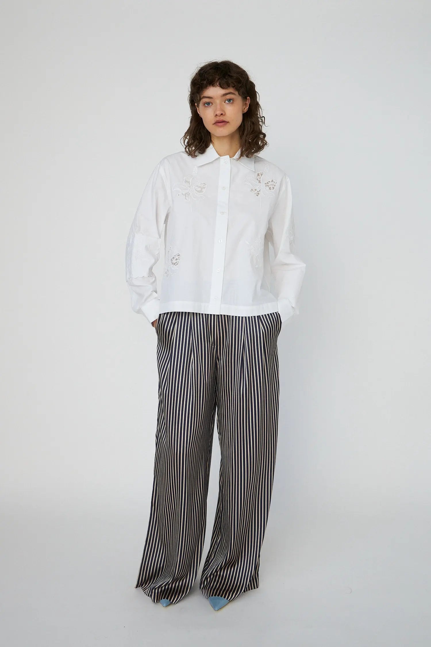 Stella Nova Embroidered Shirt in Cotton Shirt 001 White