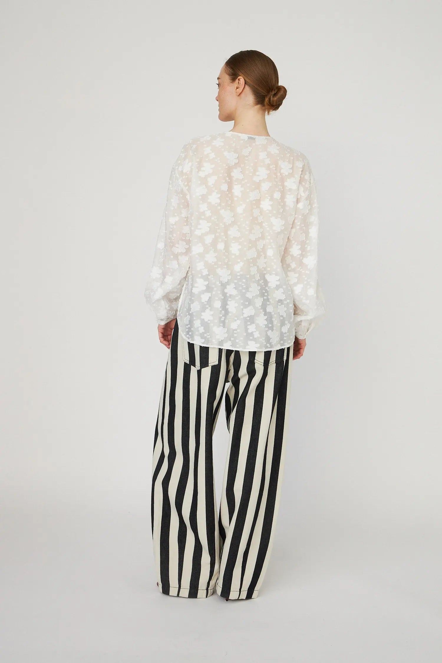 Stella Nova Flower Jacquard Loose Shirt Shirt 001 White