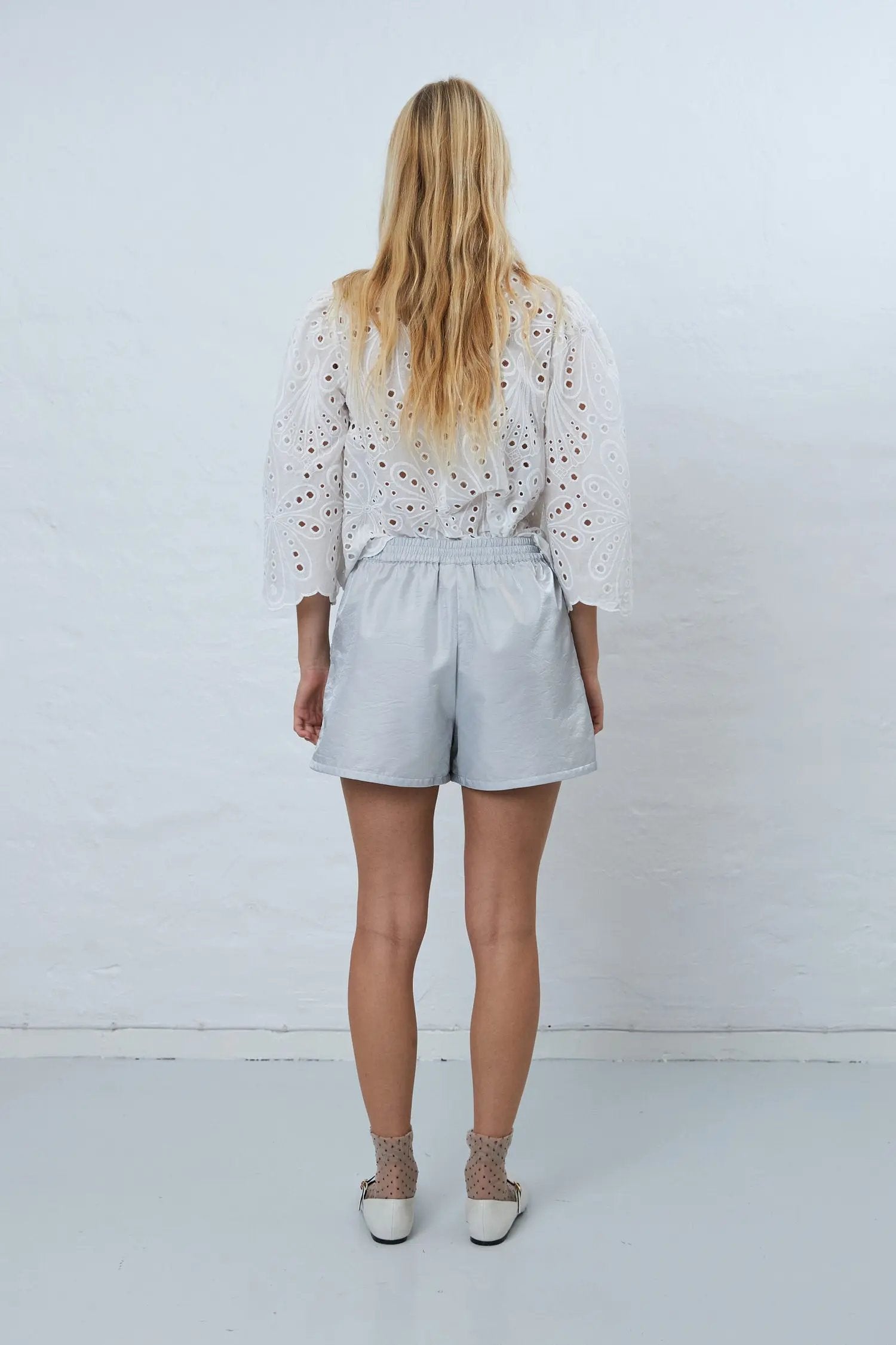 Stella Nova Shiny casual shorts Short Pants 490 Light Grey