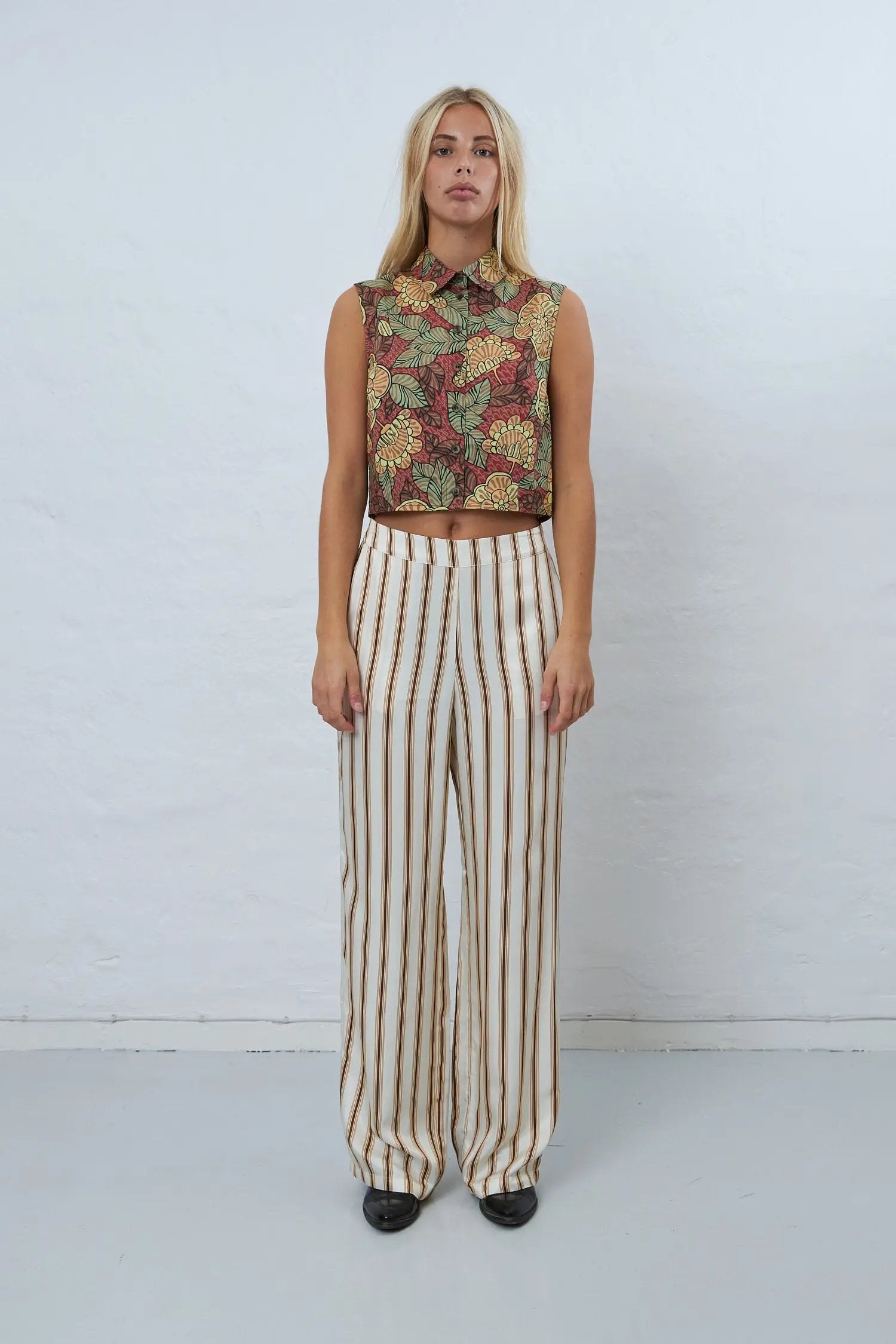 Stella Nova Straight leg pant with elastic waist Pants 021 Sand Stripe