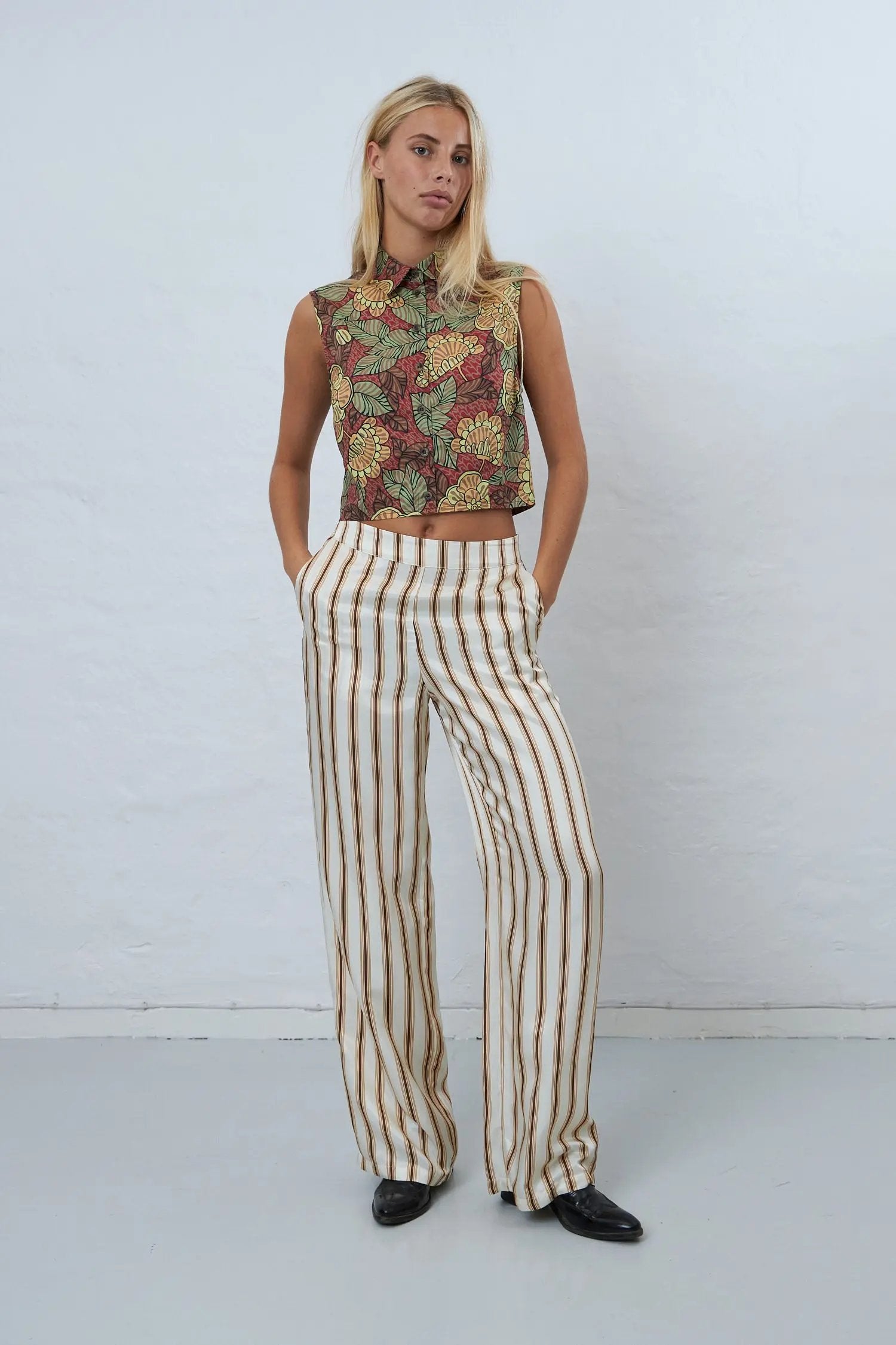 Stella Nova Straight leg pant with elastic waist Pants 021 Sand Stripe