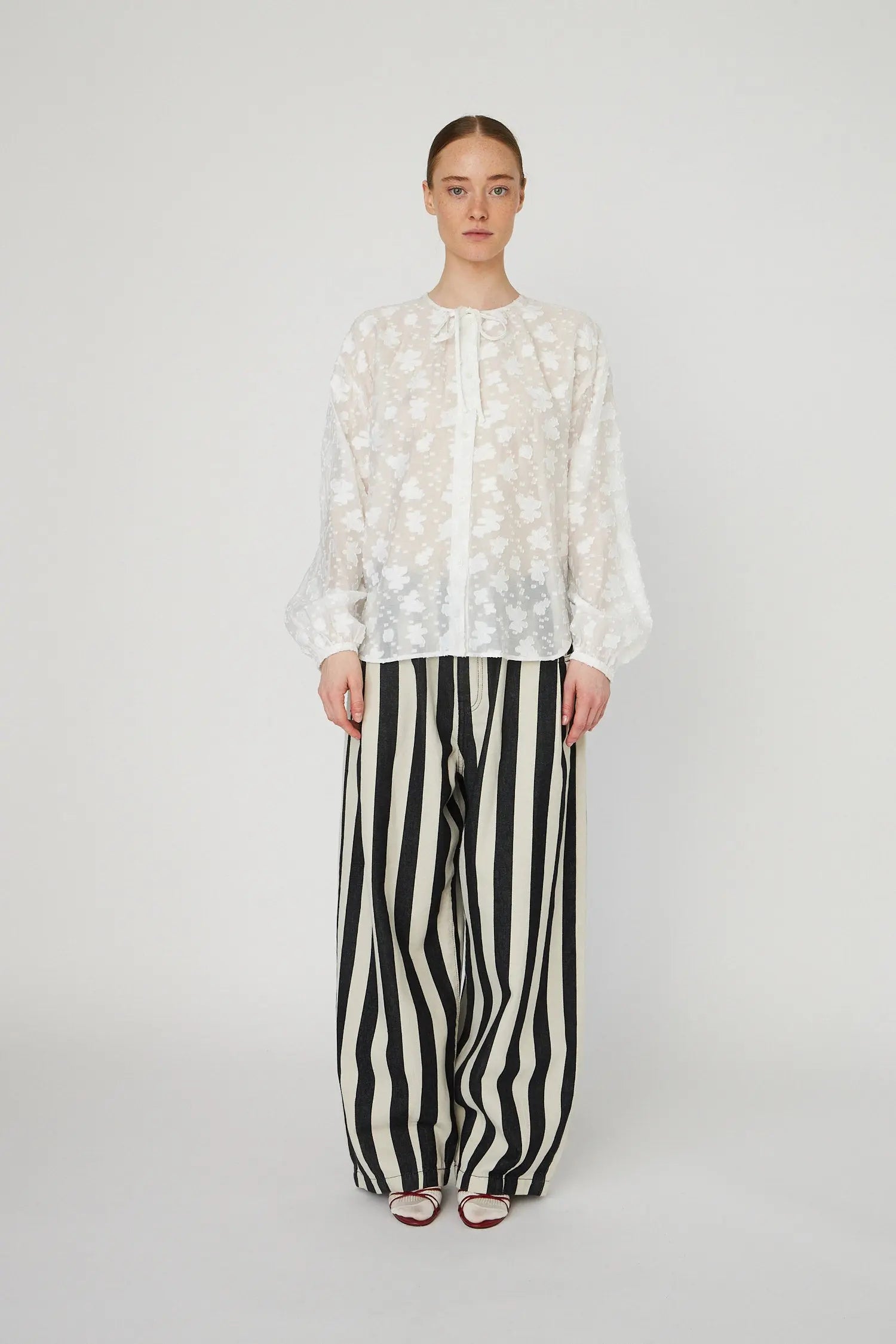 Stella Nova Flower Jacquard Loose Shirt Shirt 001 White