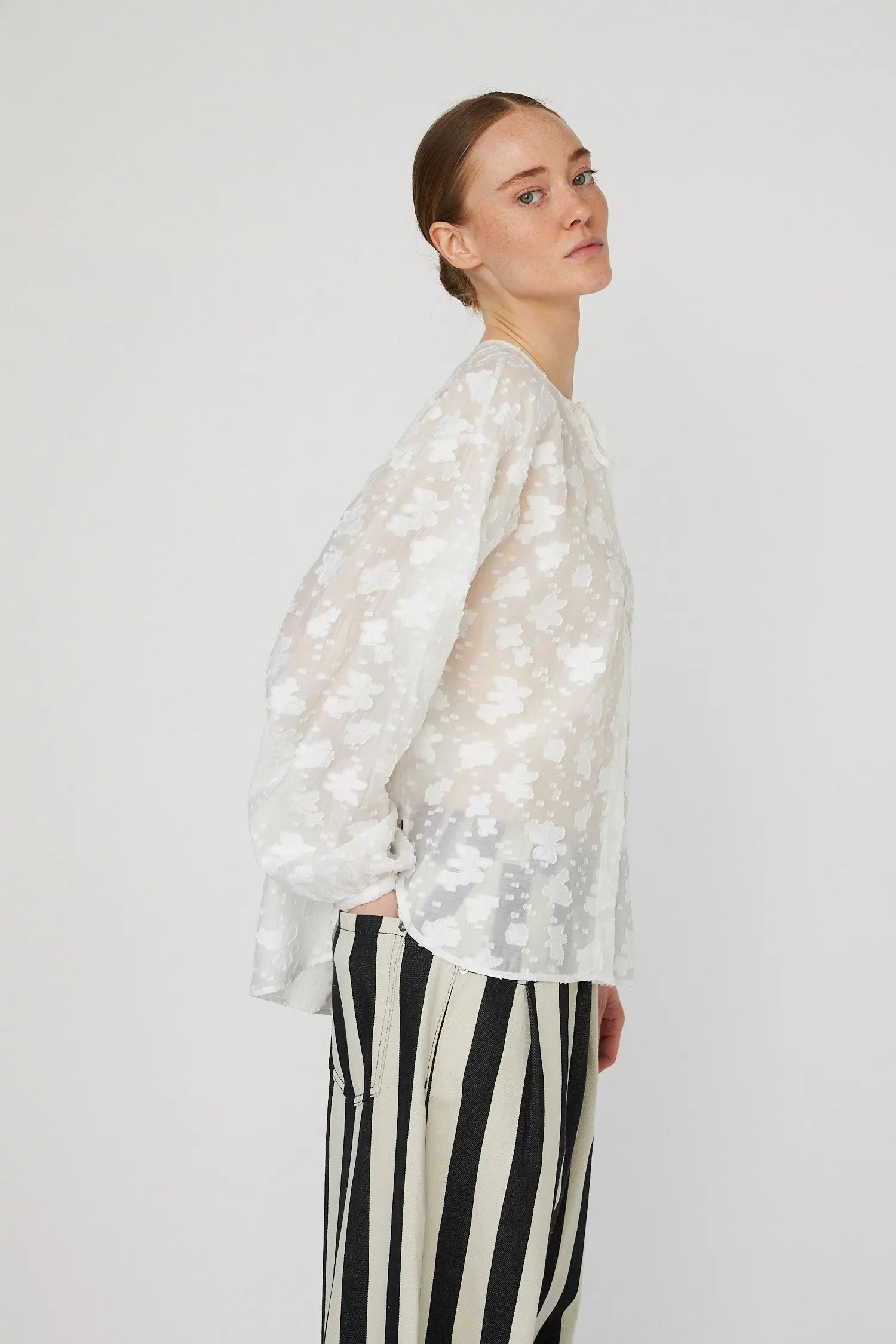Stella Nova Flower Jacquard Loose Shirt Shirt 001 White