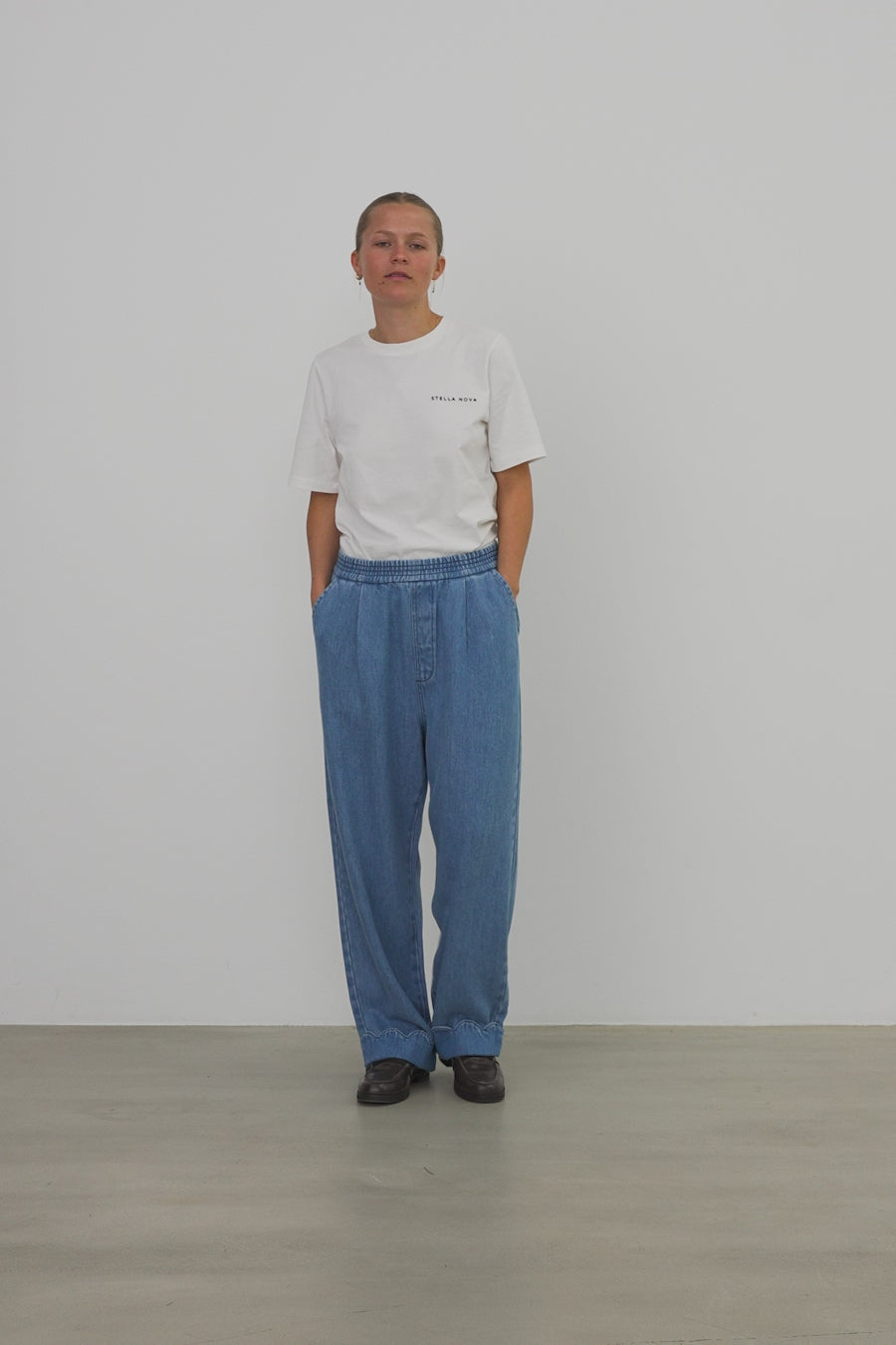 Stella Nova Washed Blue Low-Waist Pants with Scallop Edge Pants 302 Light Blue